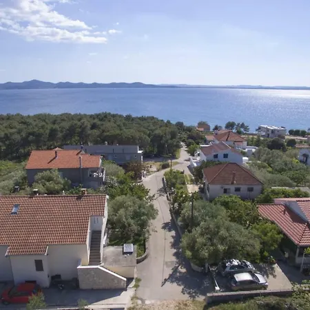 Ap-art-man By A&v For Two, New, Sea 200m, Free Parking Apartment *